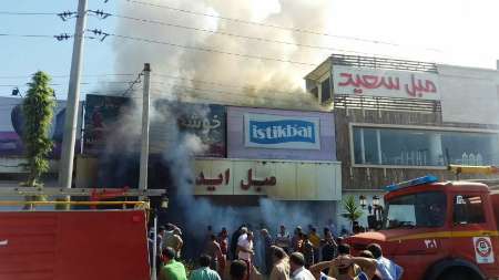 آتش سوزی در فروشگاه مبل ایده آل + تصاویر